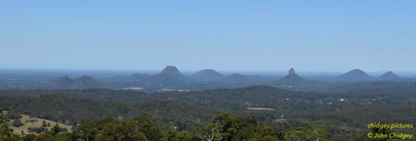 The Glasshouse Mountains: The Glasshouse Mountains in my preverbal backyard look amazing from the ridgeline near Maleny.