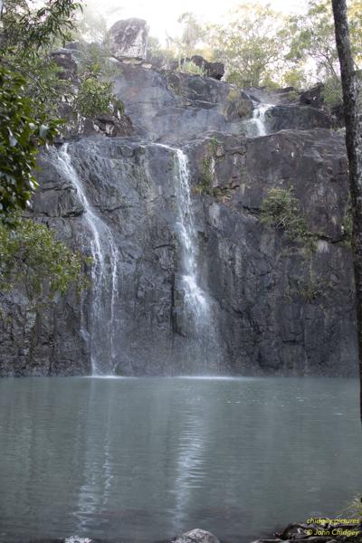 Cedar Creek Fall Airlie Beach: The beautiful waterfalls at Cedar Creek, about 20 minutes drive away from Airlie Beach in North Queensland.